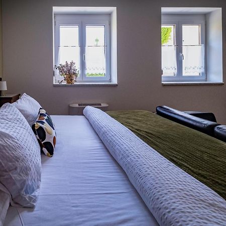 Apartmany Gulliver Mikulov Bagian luar foto