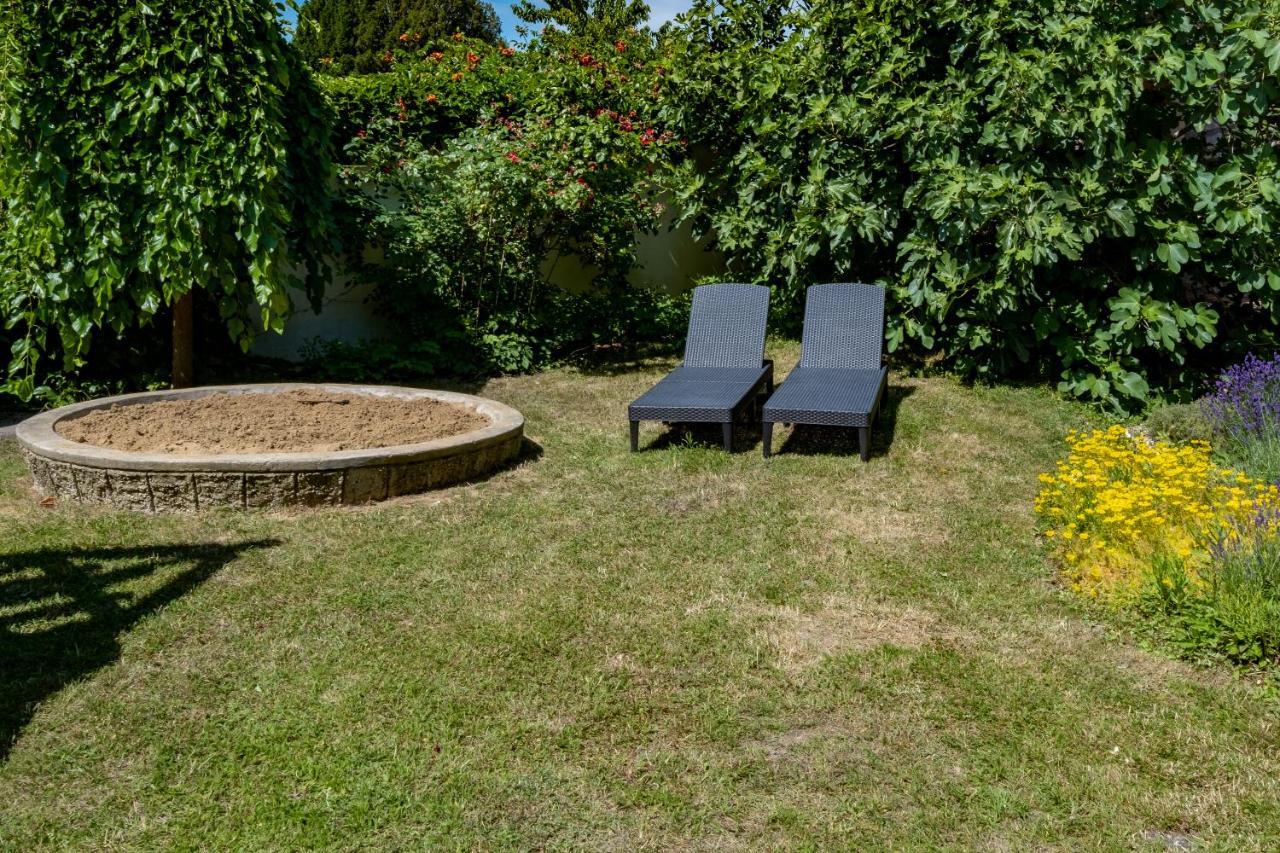 Apartmany Gulliver Mikulov Bagian luar foto