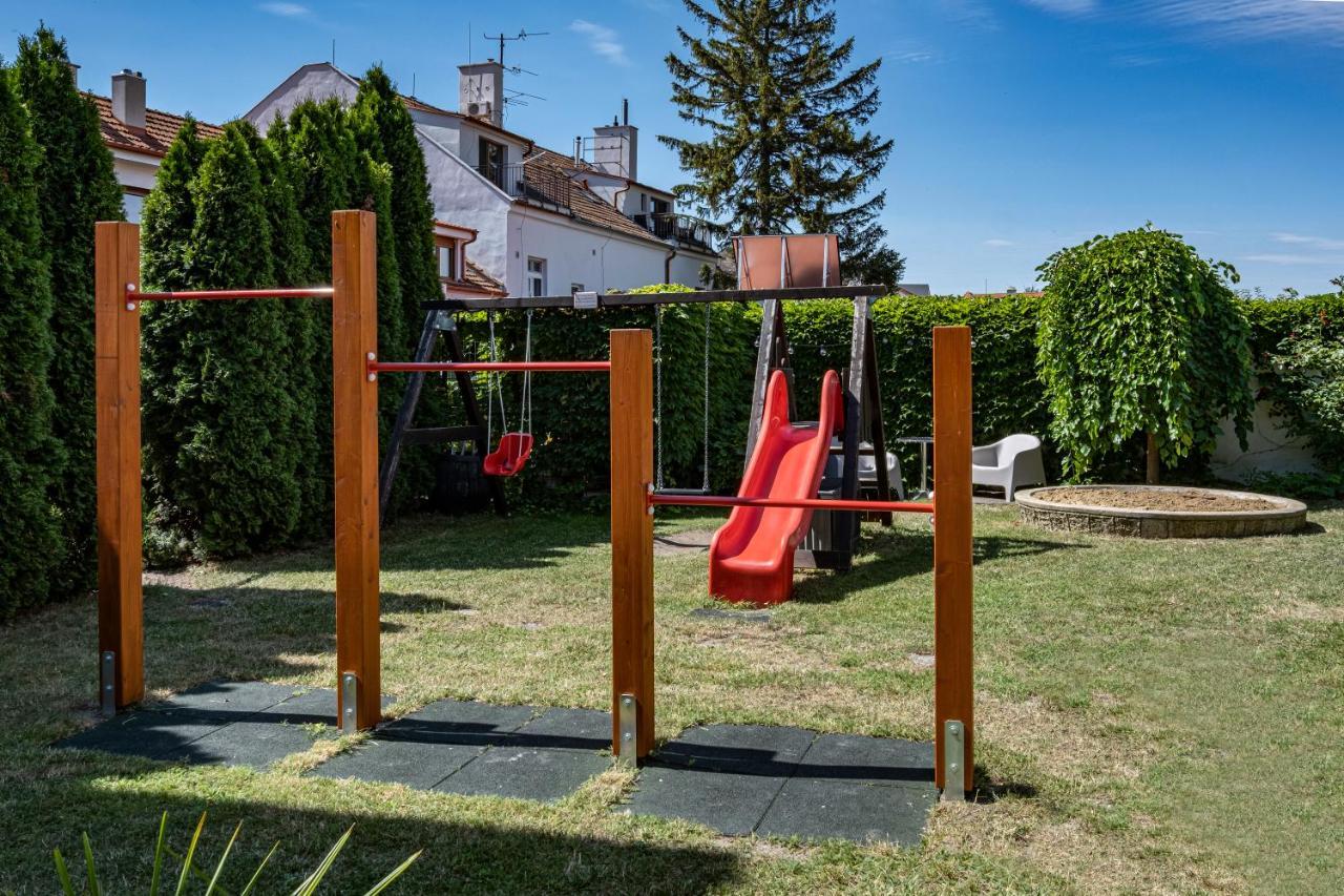 Apartmany Gulliver Mikulov Bagian luar foto