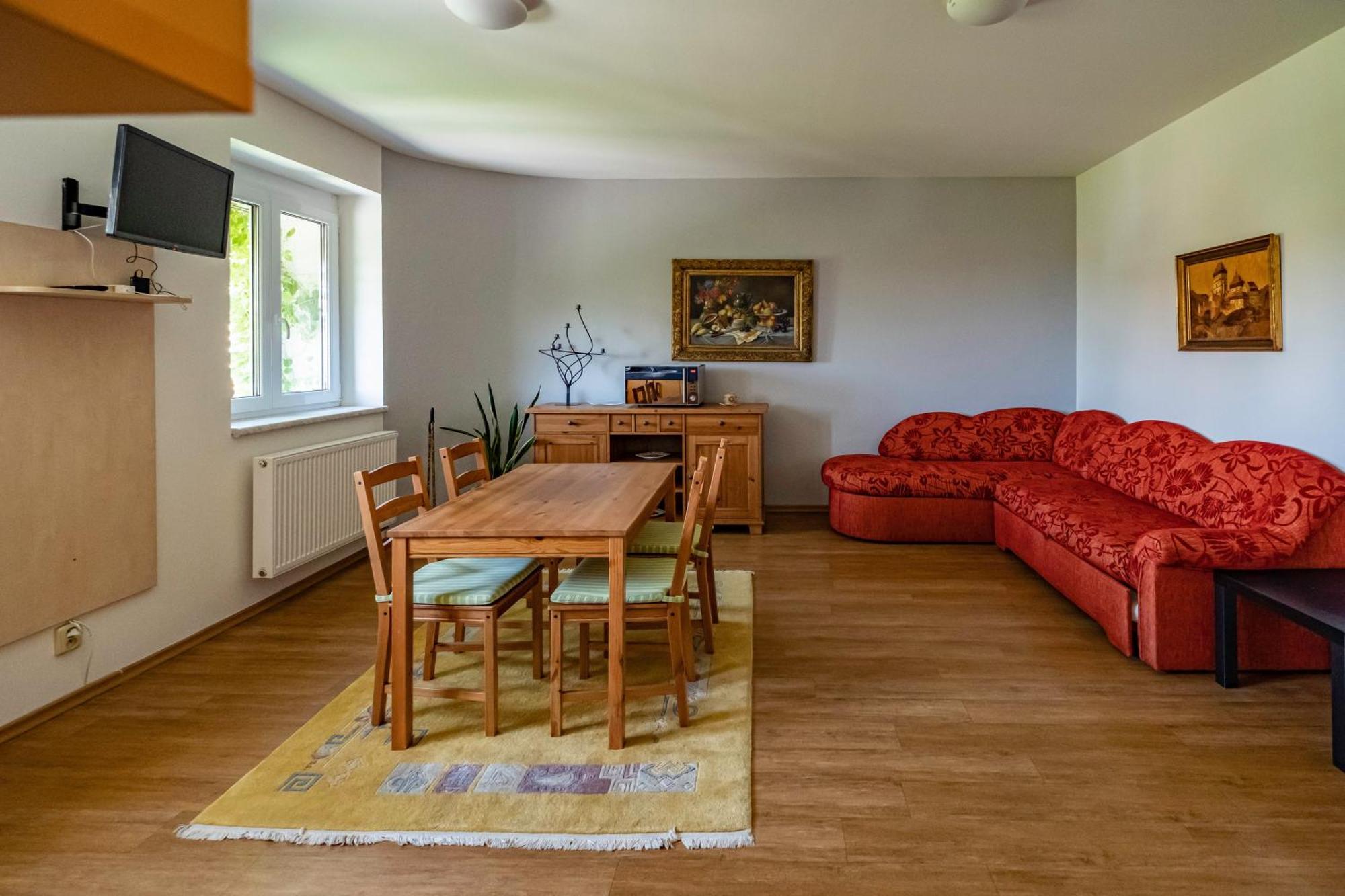 Apartmany Gulliver Mikulov Bagian luar foto