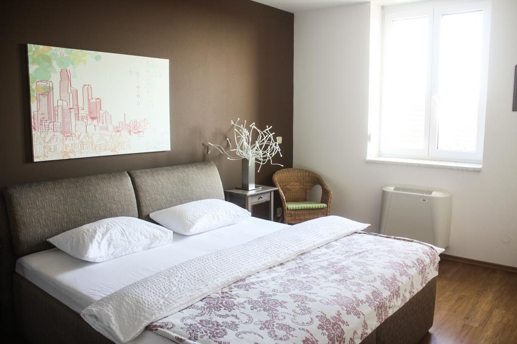 Apartmany Gulliver Mikulov Bagian luar foto